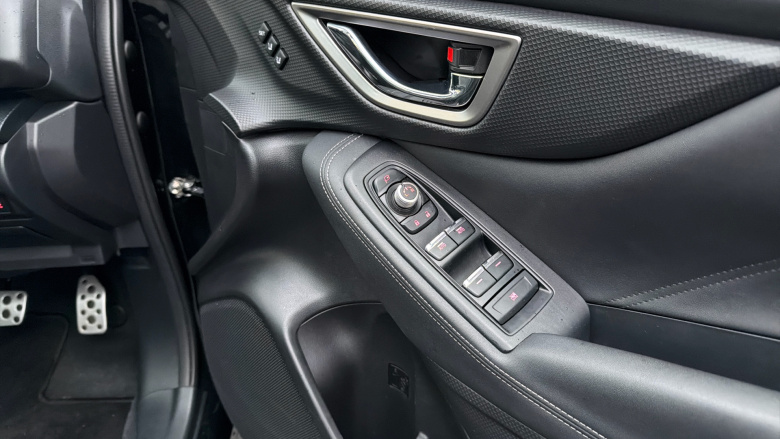 Subaru Forester 2.0i e-Boxer XE Premium 5dr Lineartronic Hybrid Estate